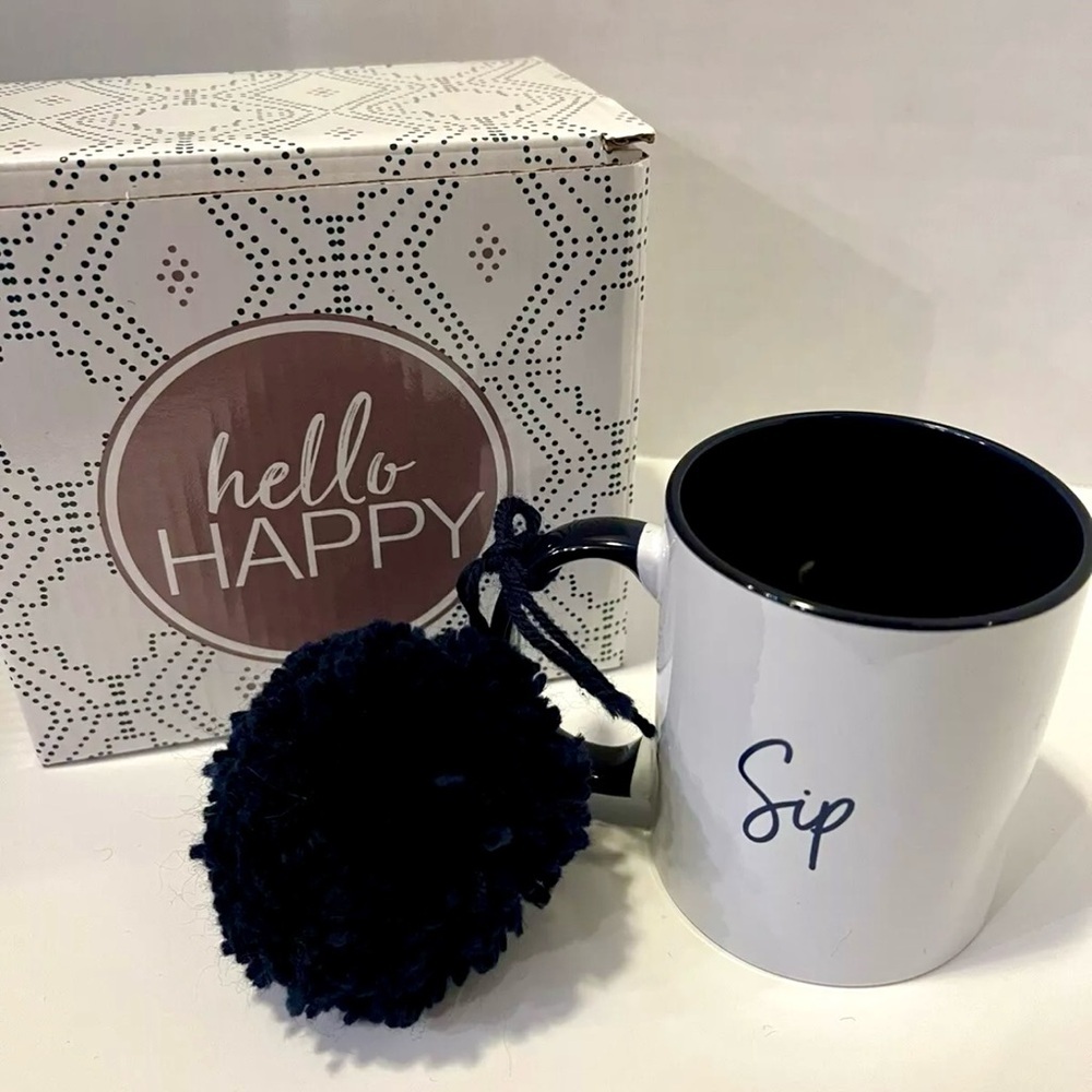 Thirty-One Hello Happy Sip Coffee Mug with pom pom